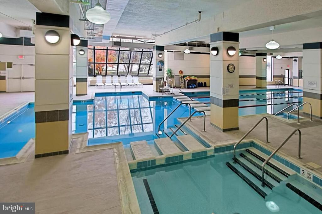 205 YOAKUM PARKWAY Unit: 914
