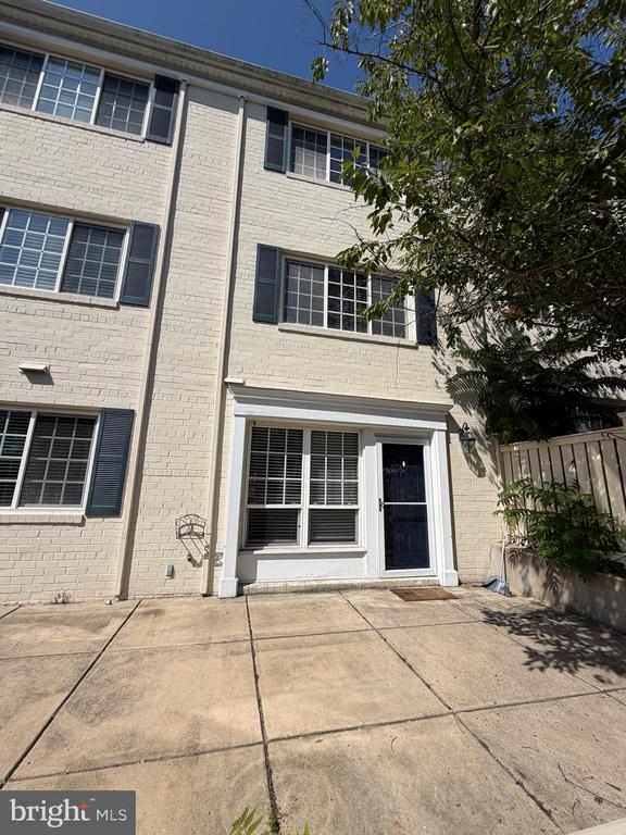 1415 N VAN DORN STREET Unit: A