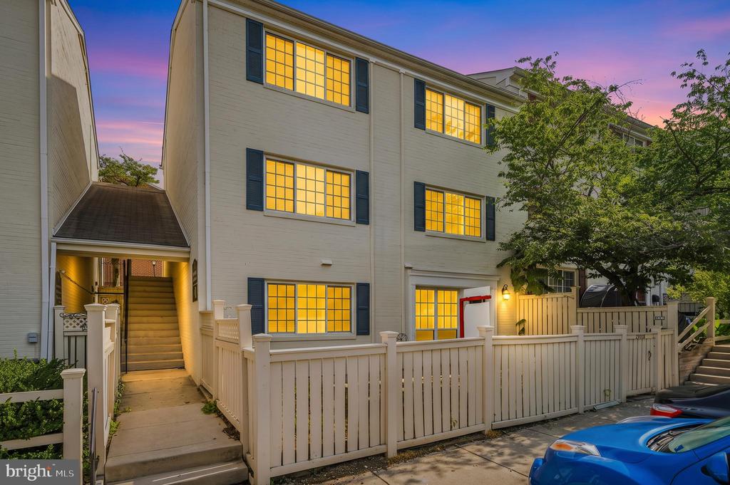 1415 N VAN DORN STREET Unit: A