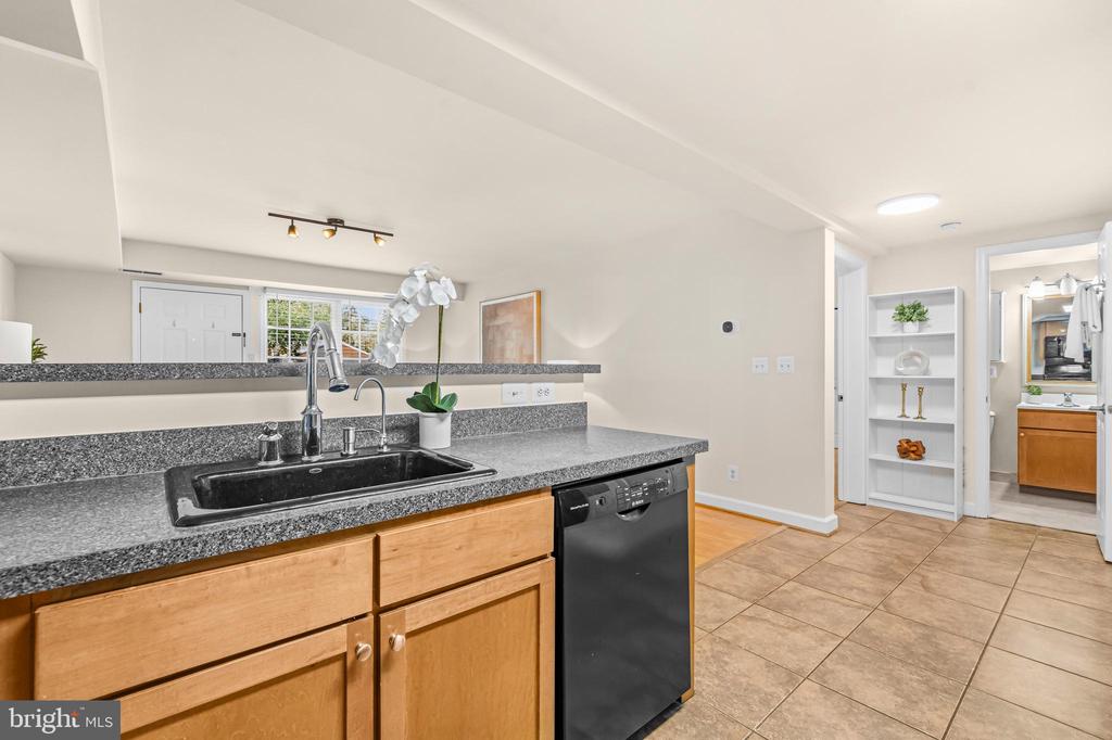1415 N VAN DORN STREET Unit: A