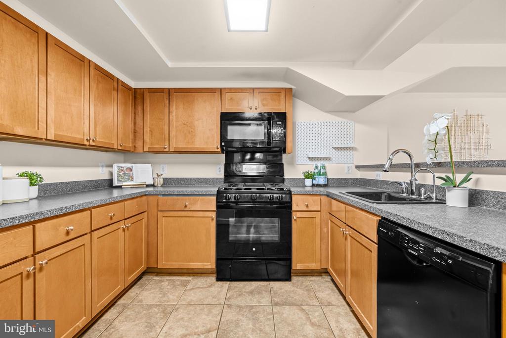 1415 N VAN DORN STREET Unit: A