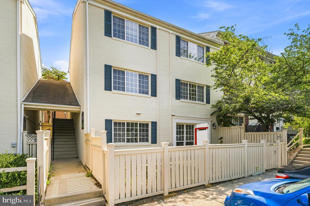 1415 N VAN DORN STREET Unit: A