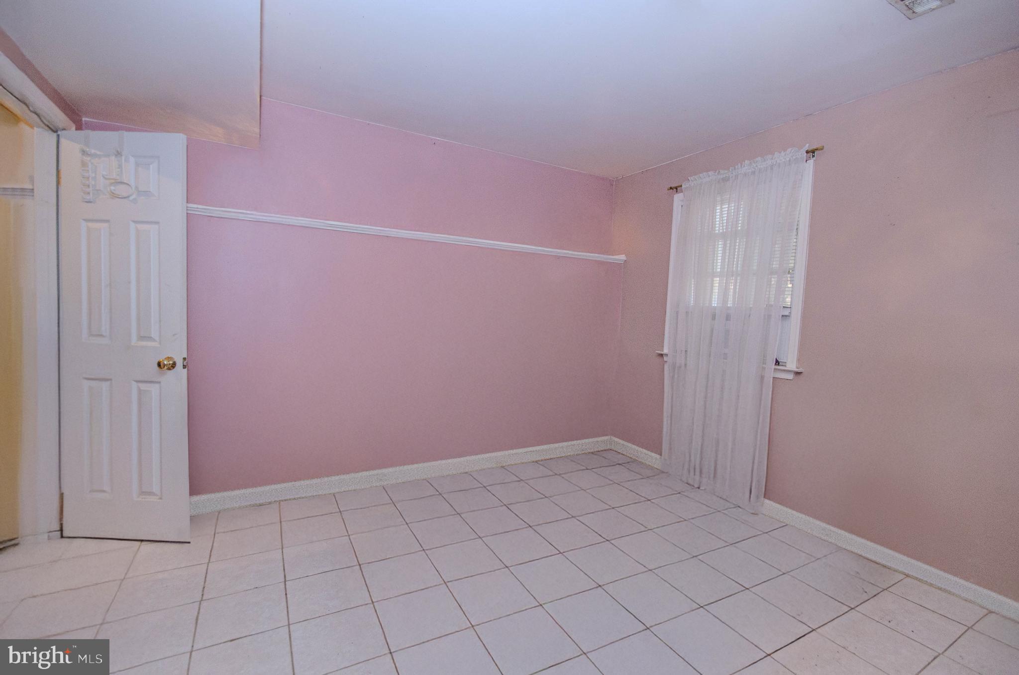 221 Village Ct