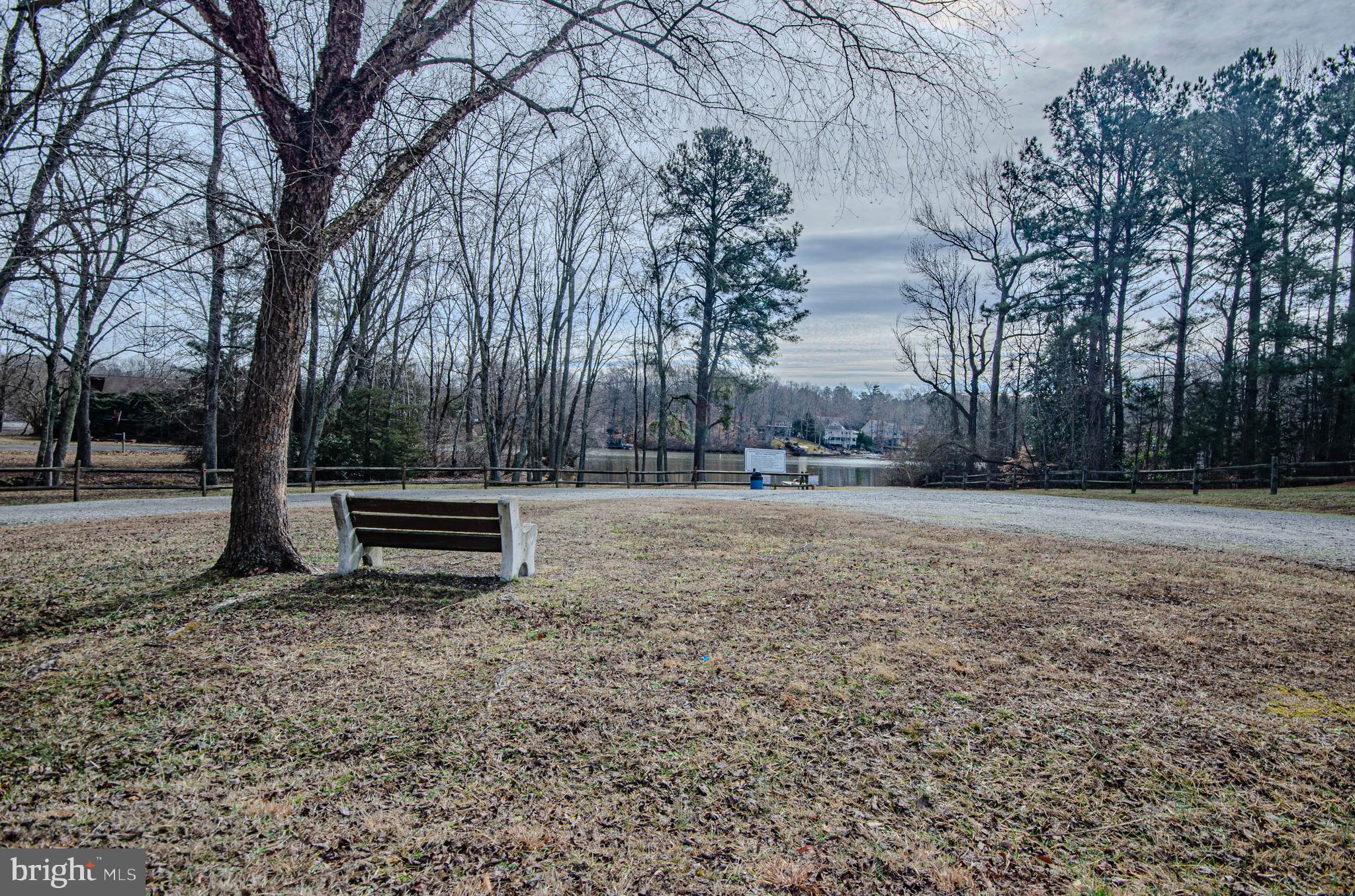 221 Village Ct