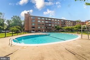 10570 MAIN STREET 307