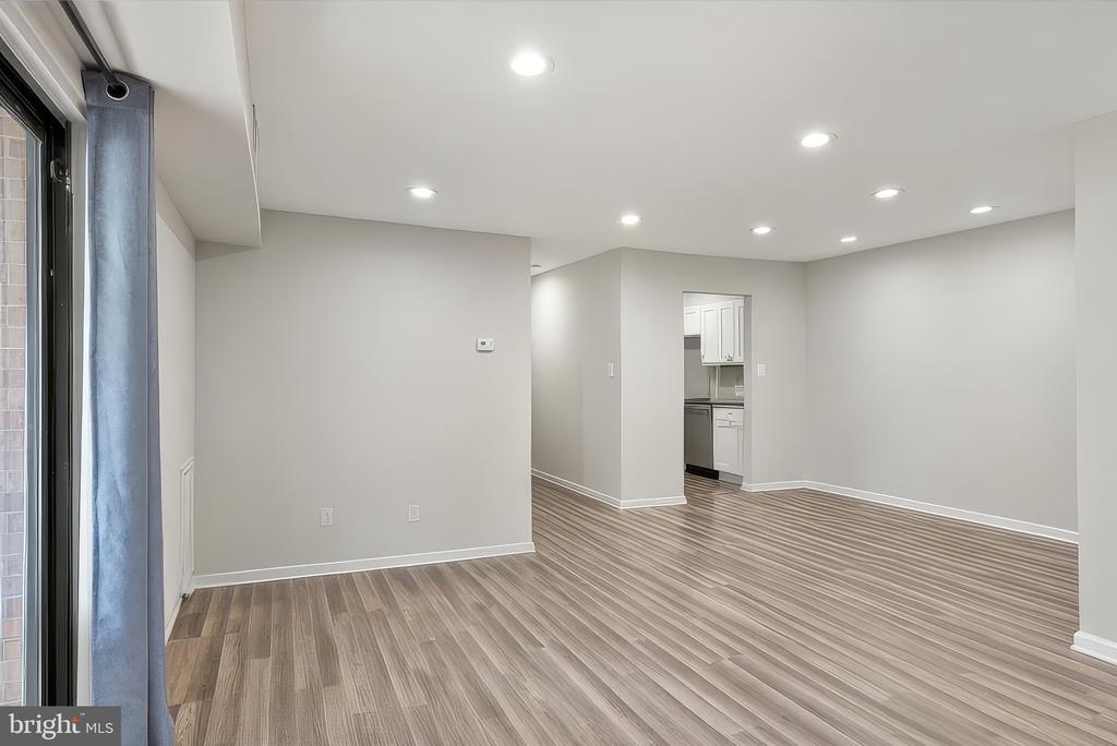 10720 W WEST DRIVE 101