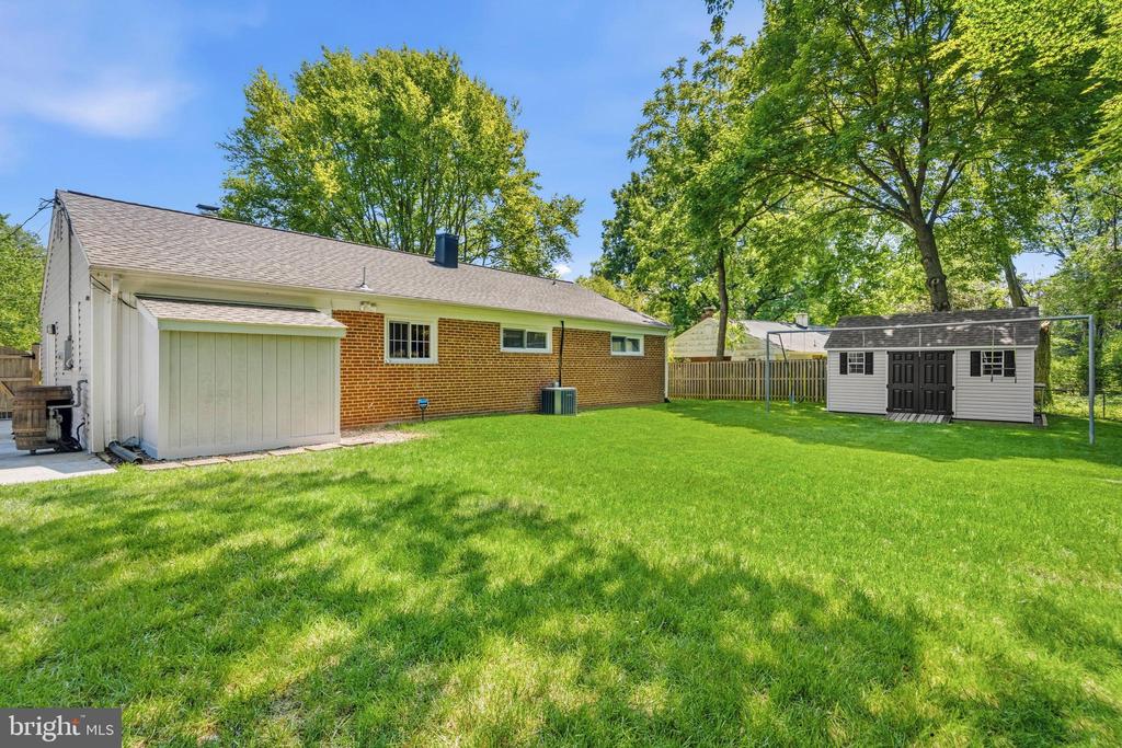 3609 EMBASSY LANE