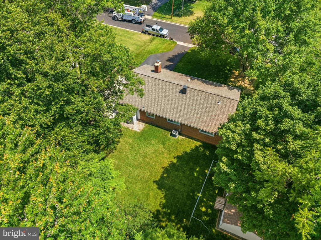 3609 EMBASSY LANE