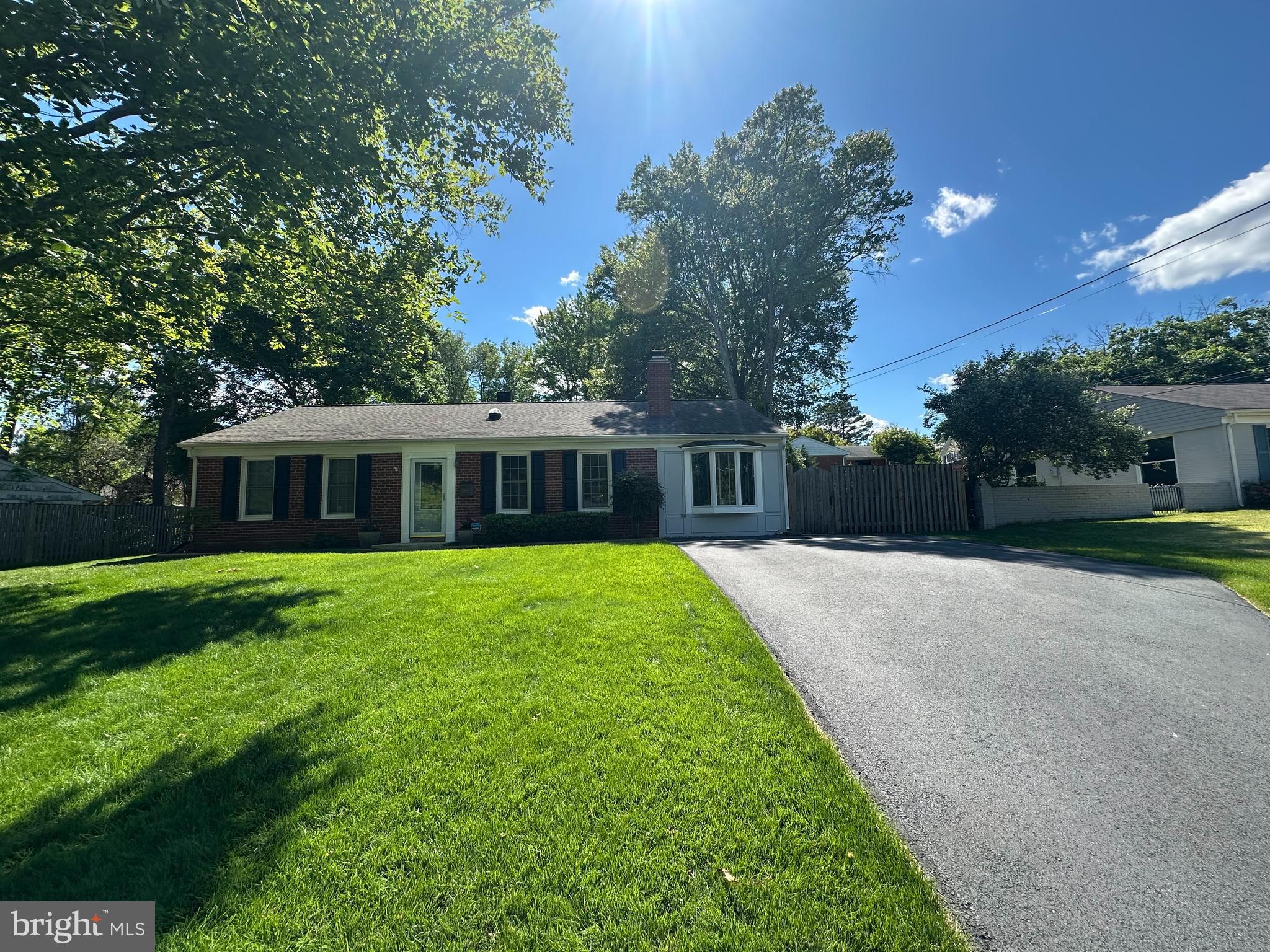3609 EMBASSY LANE