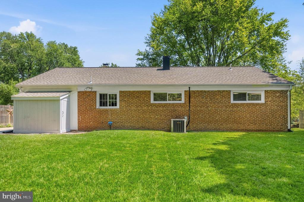 3609 EMBASSY LANE