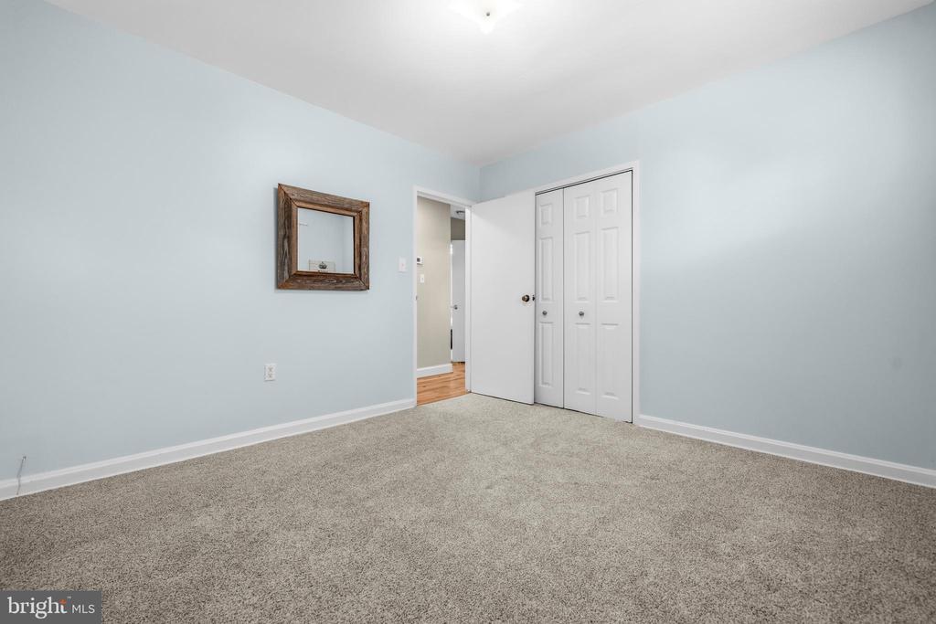 3609 EMBASSY LANE