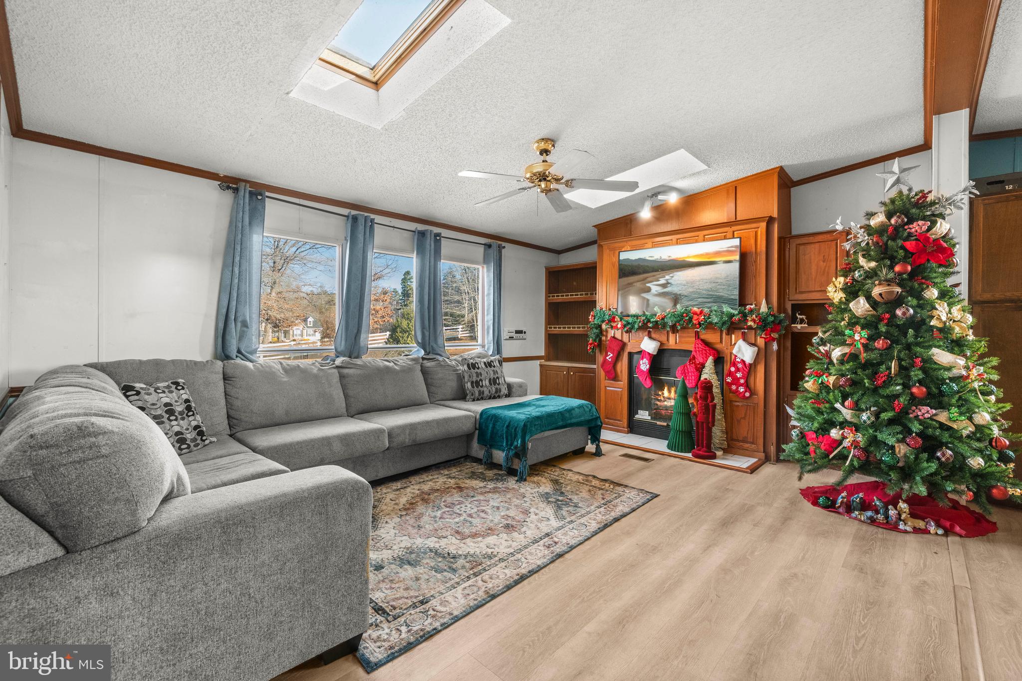 2057 COTTONTAIL LANE