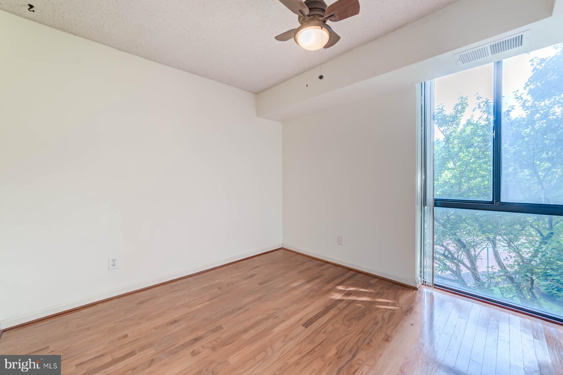 2311 Pimmit Dr #307