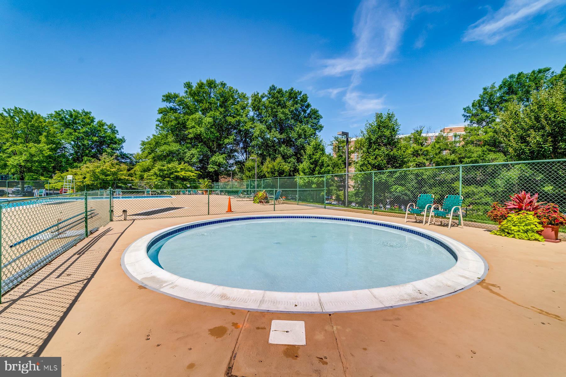 2311 Pimmit Dr #307