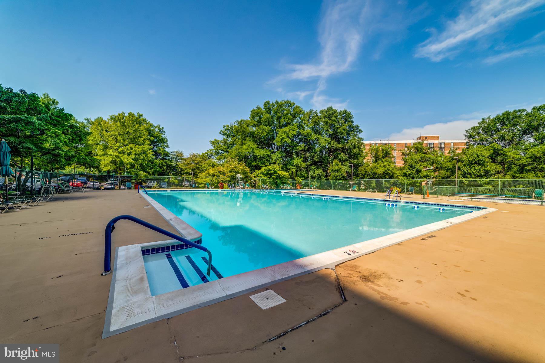2311 Pimmit Dr #307