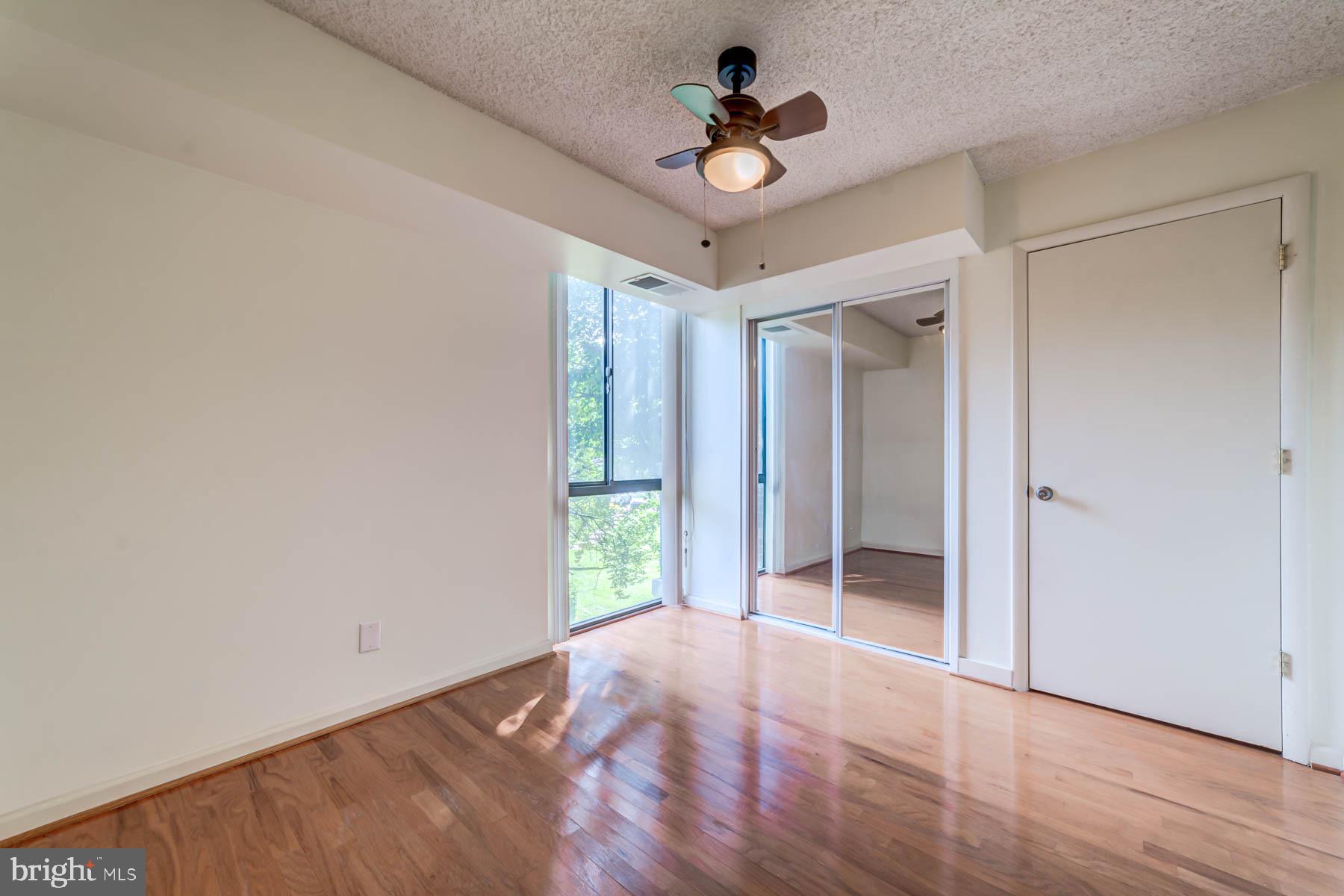 2311 Pimmit Dr #307