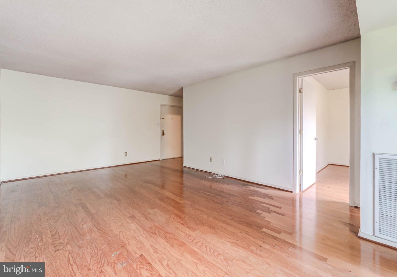 2311 Pimmit Dr #307