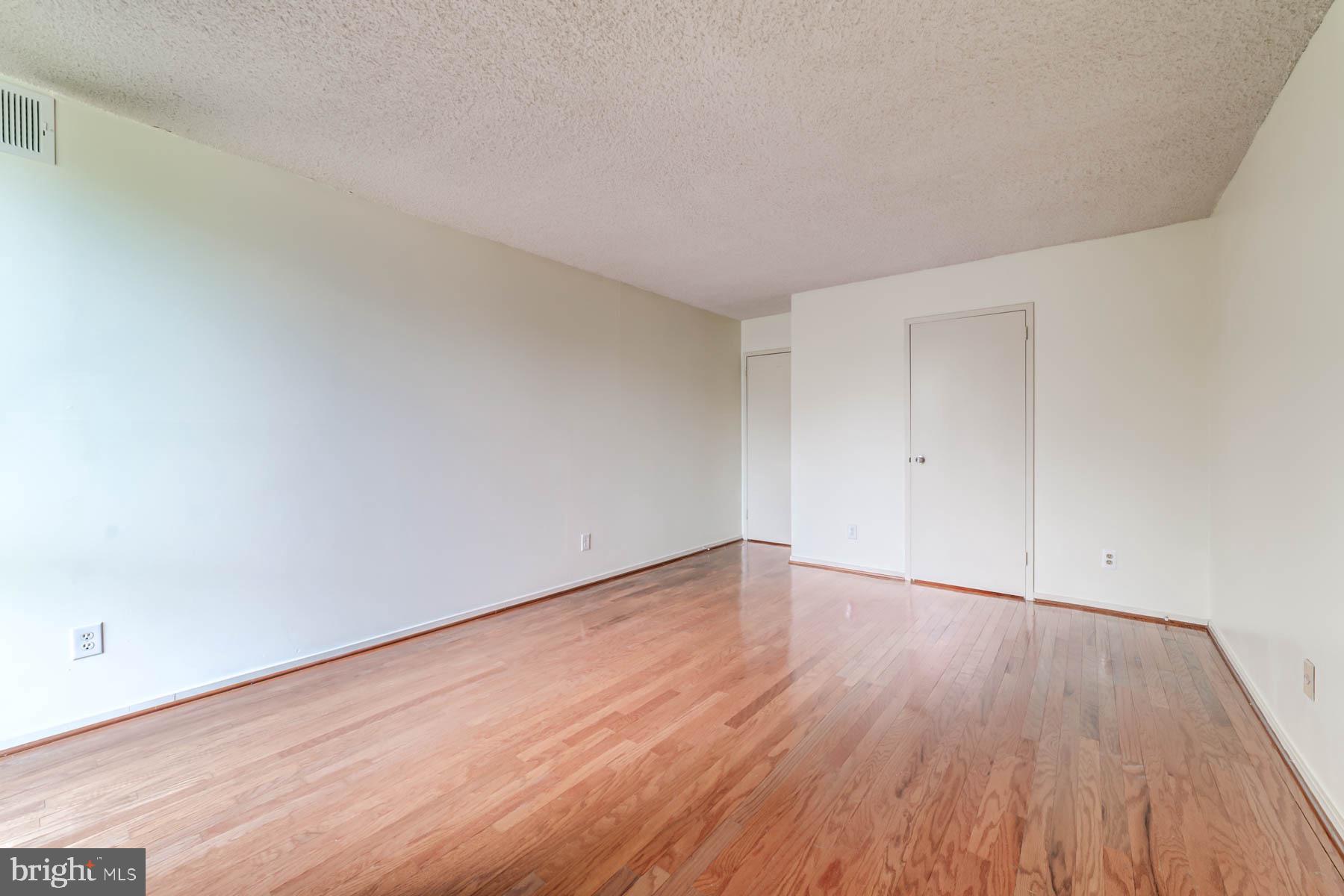 2311 Pimmit Dr #307