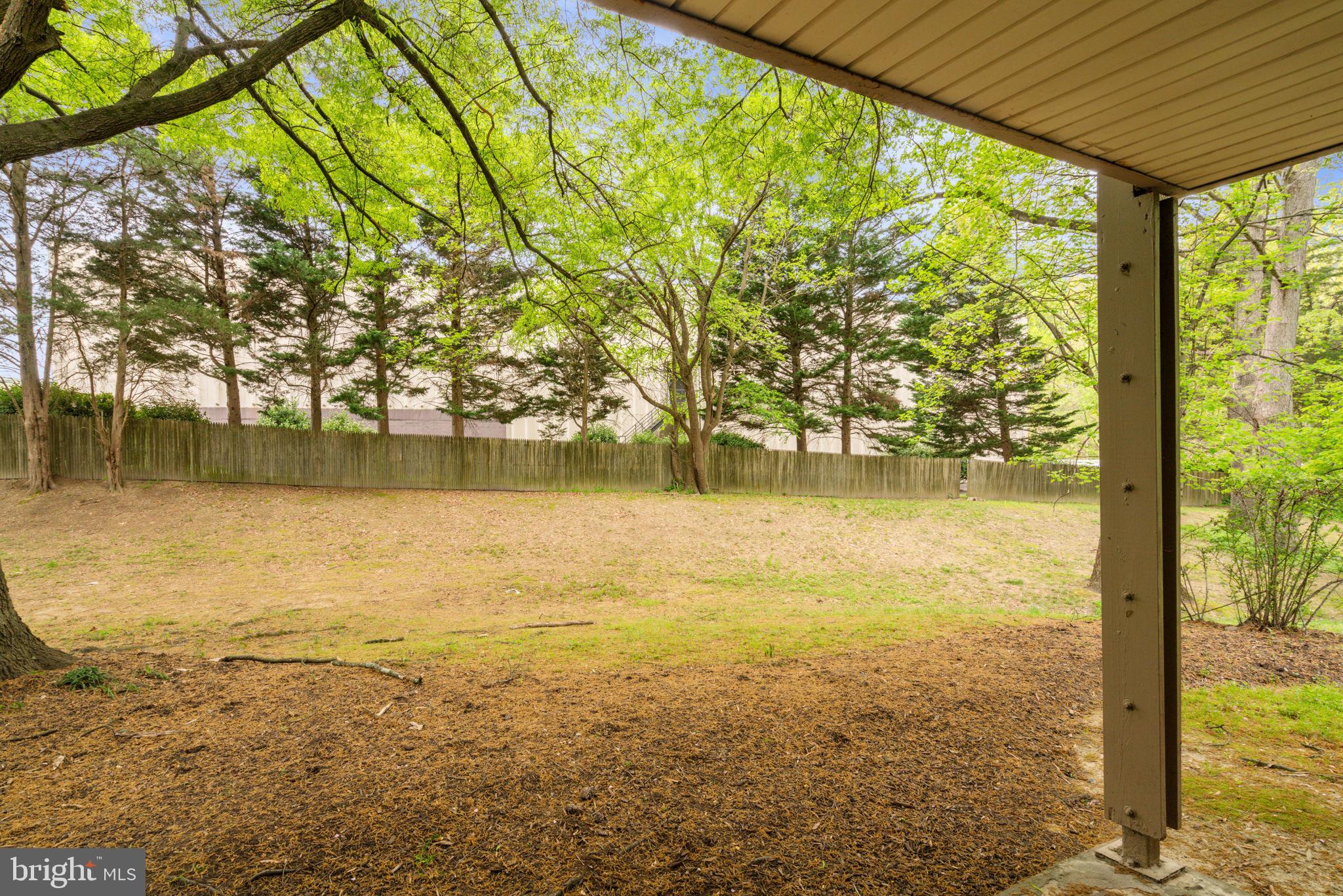 5820 Royal Ridge Dr #R