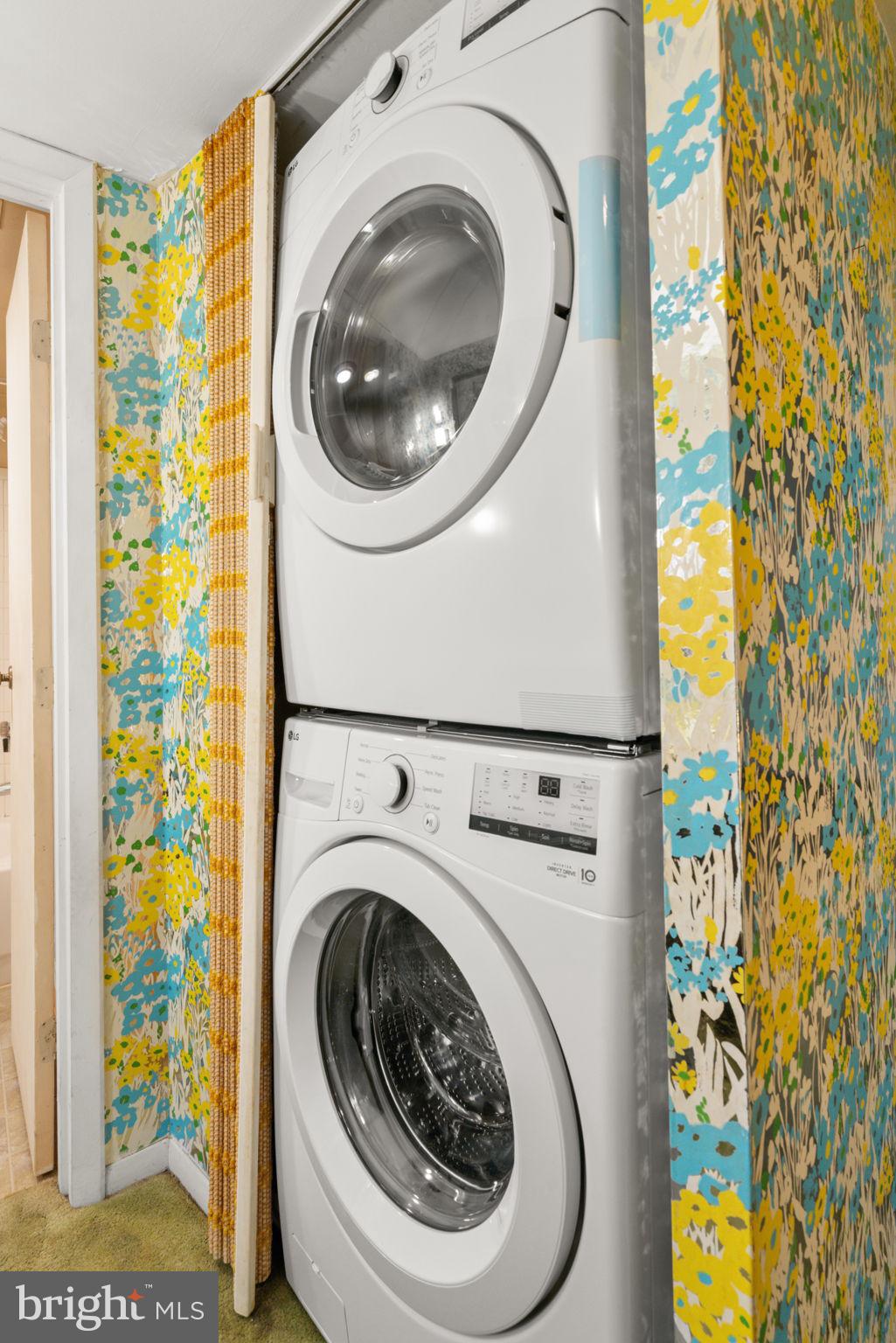 5820 Royal Ridge Dr #R