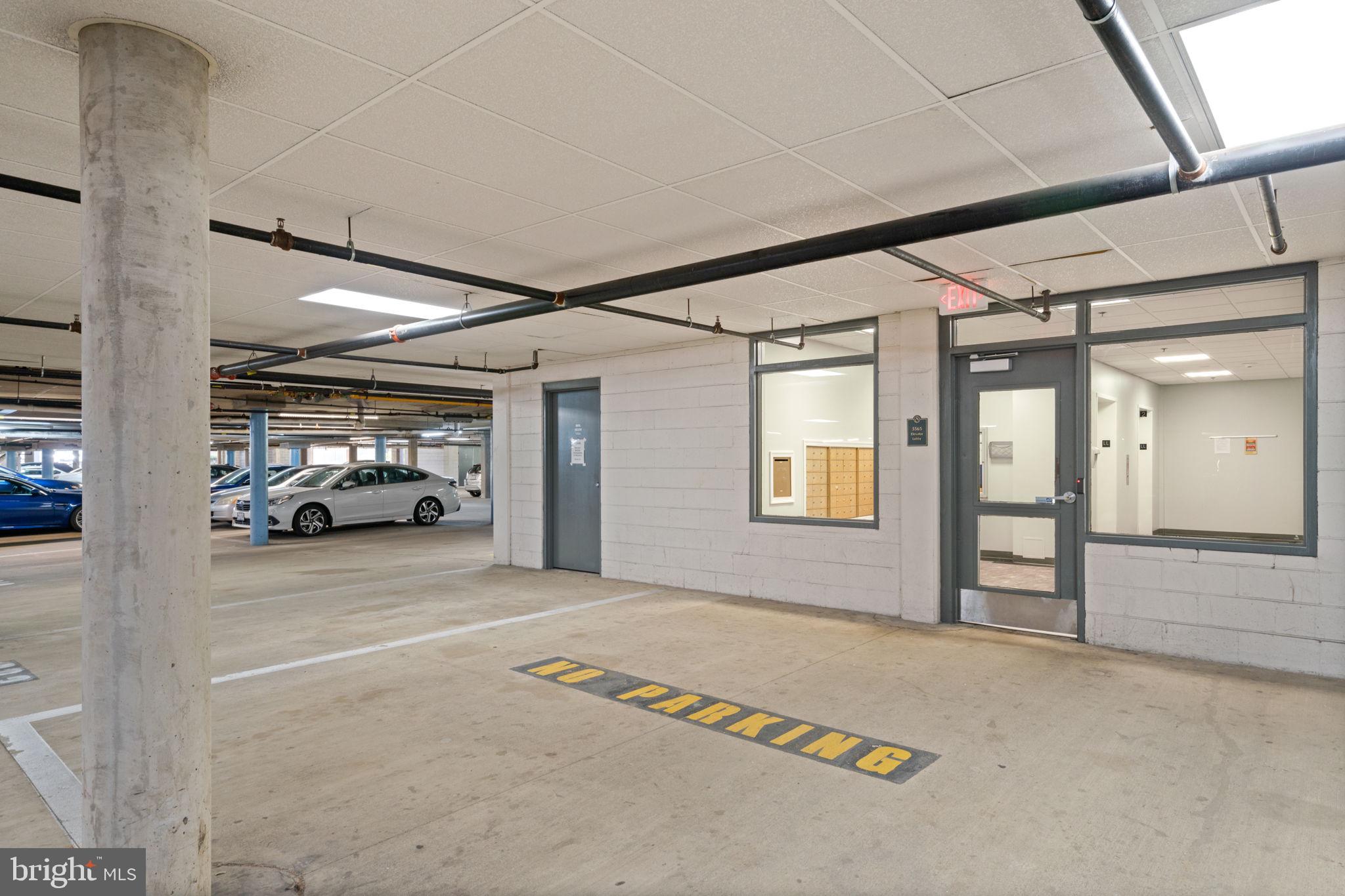 5565 Seminary Rd #402