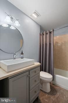 5760 Village Green Dr #09/5760