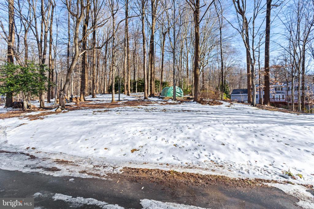 6096 Arrington Dr