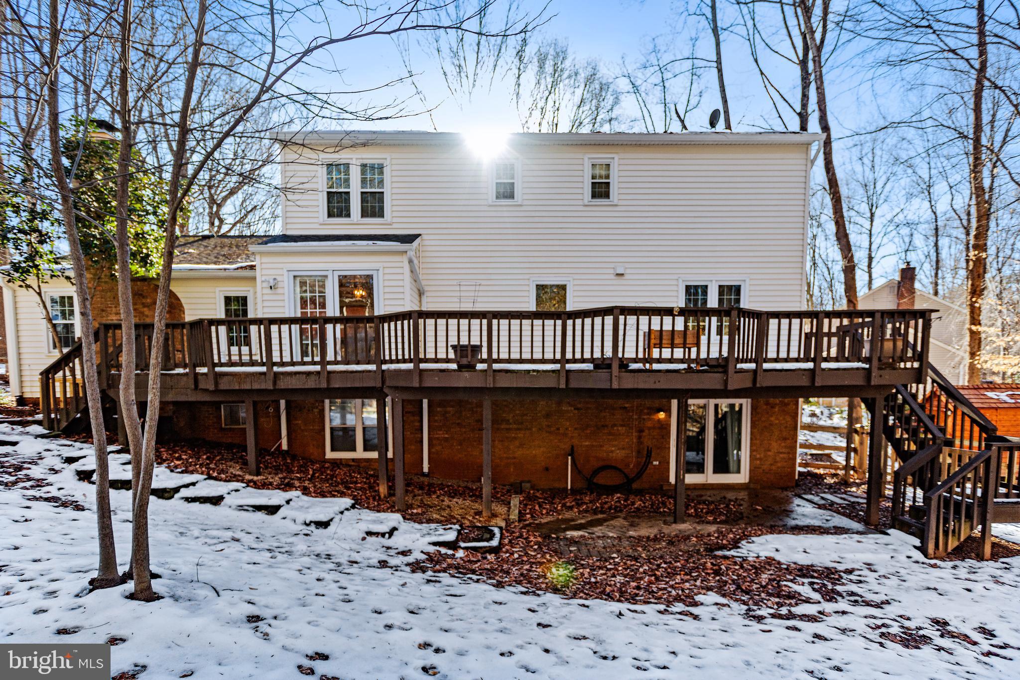 6096 Arrington Dr