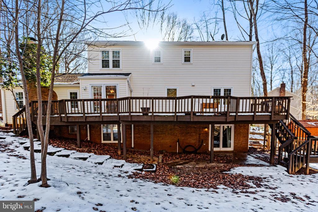 6096 Arrington Dr