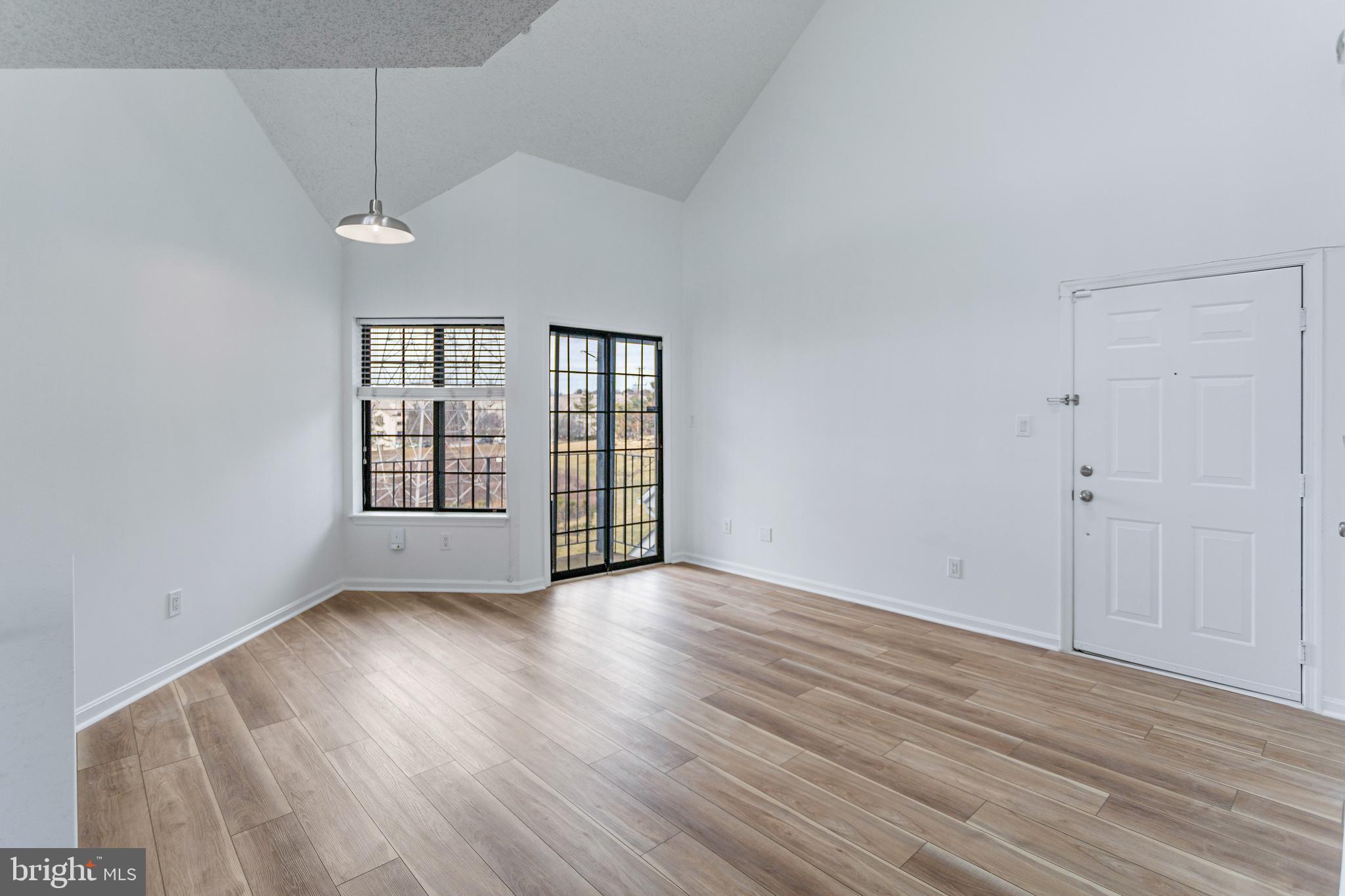 6008 MERSEY OAKS WAY #3F