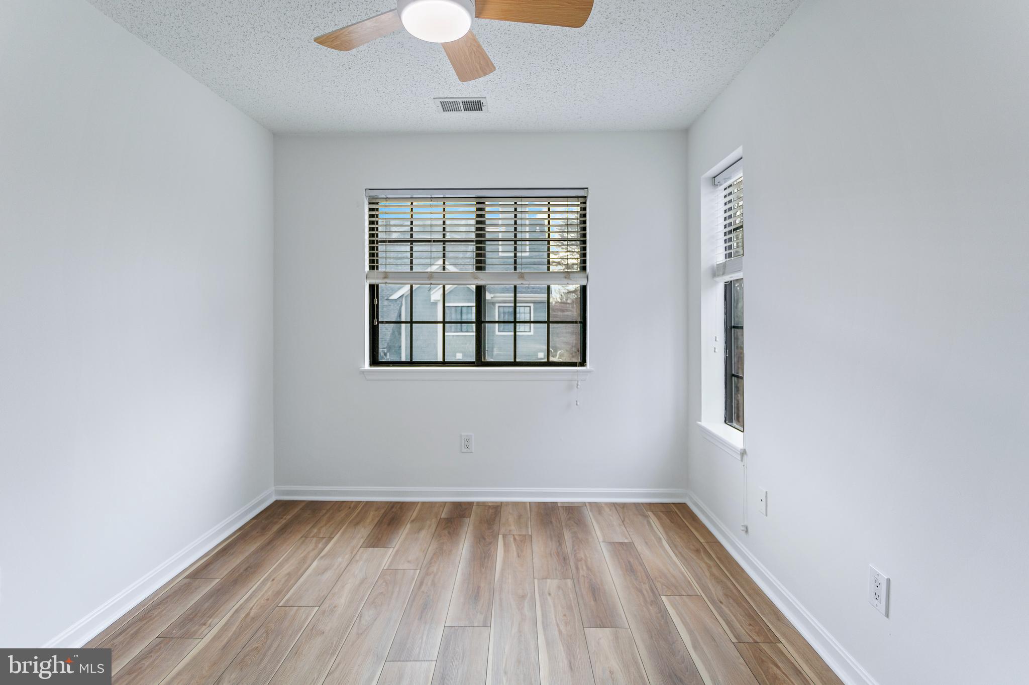 6008 MERSEY OAKS WAY #3F