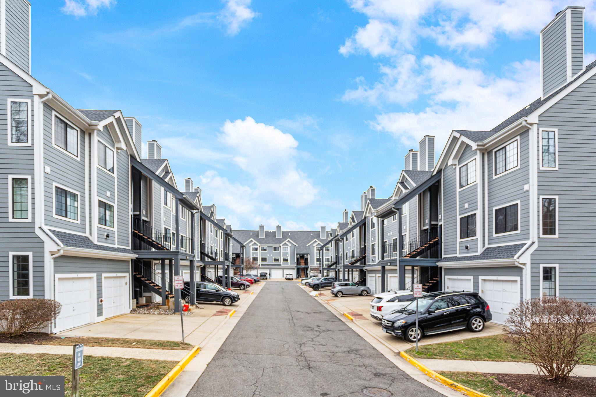 6008 MERSEY OAKS WAY #3F