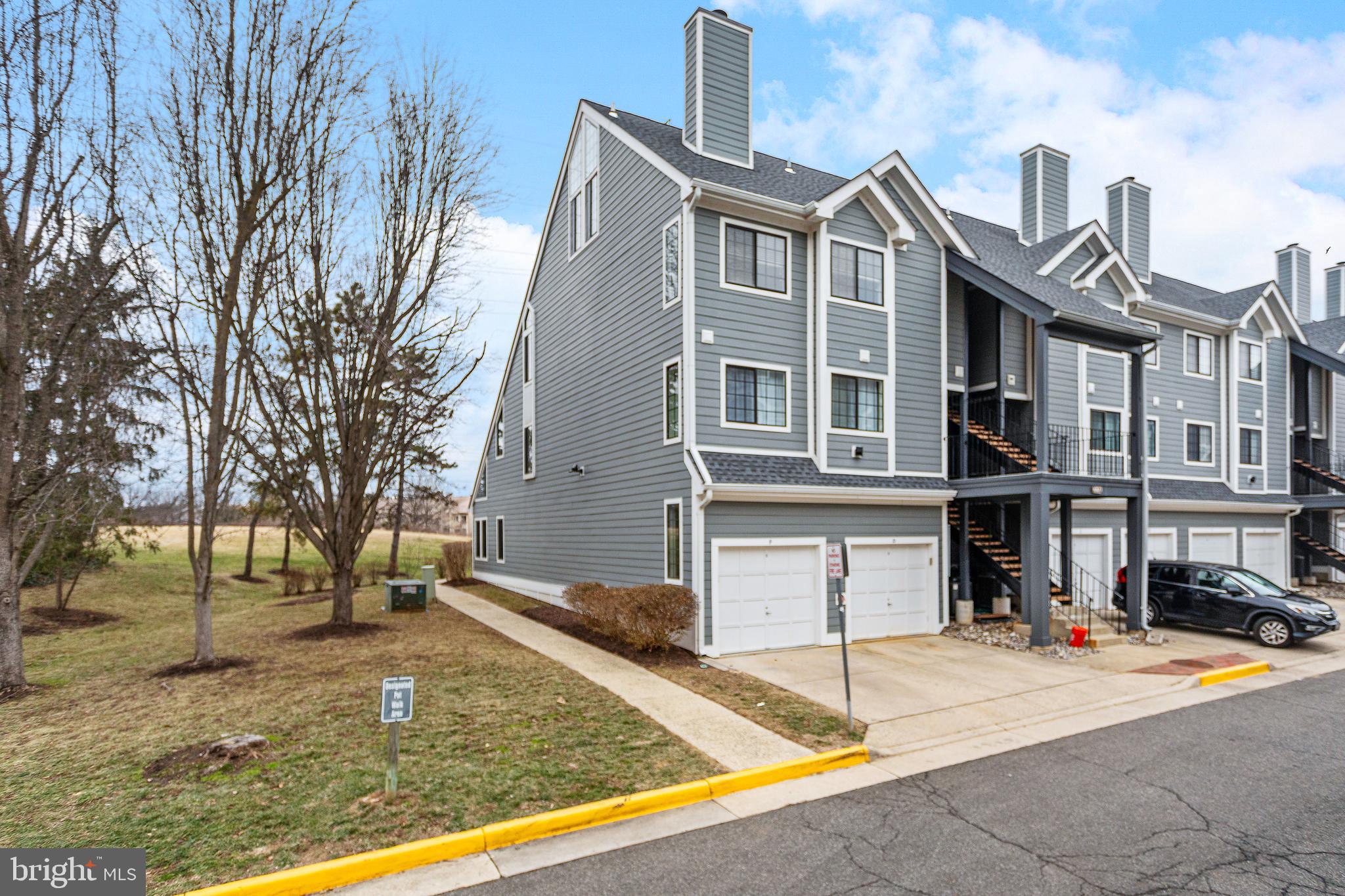 6008 MERSEY OAKS WAY #3F