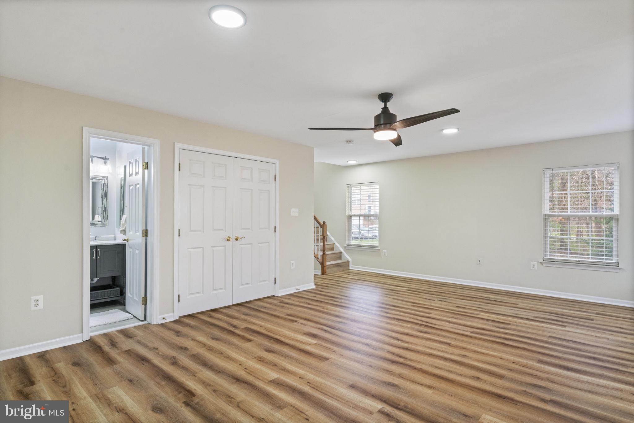 7315 Hampton Manor Pl