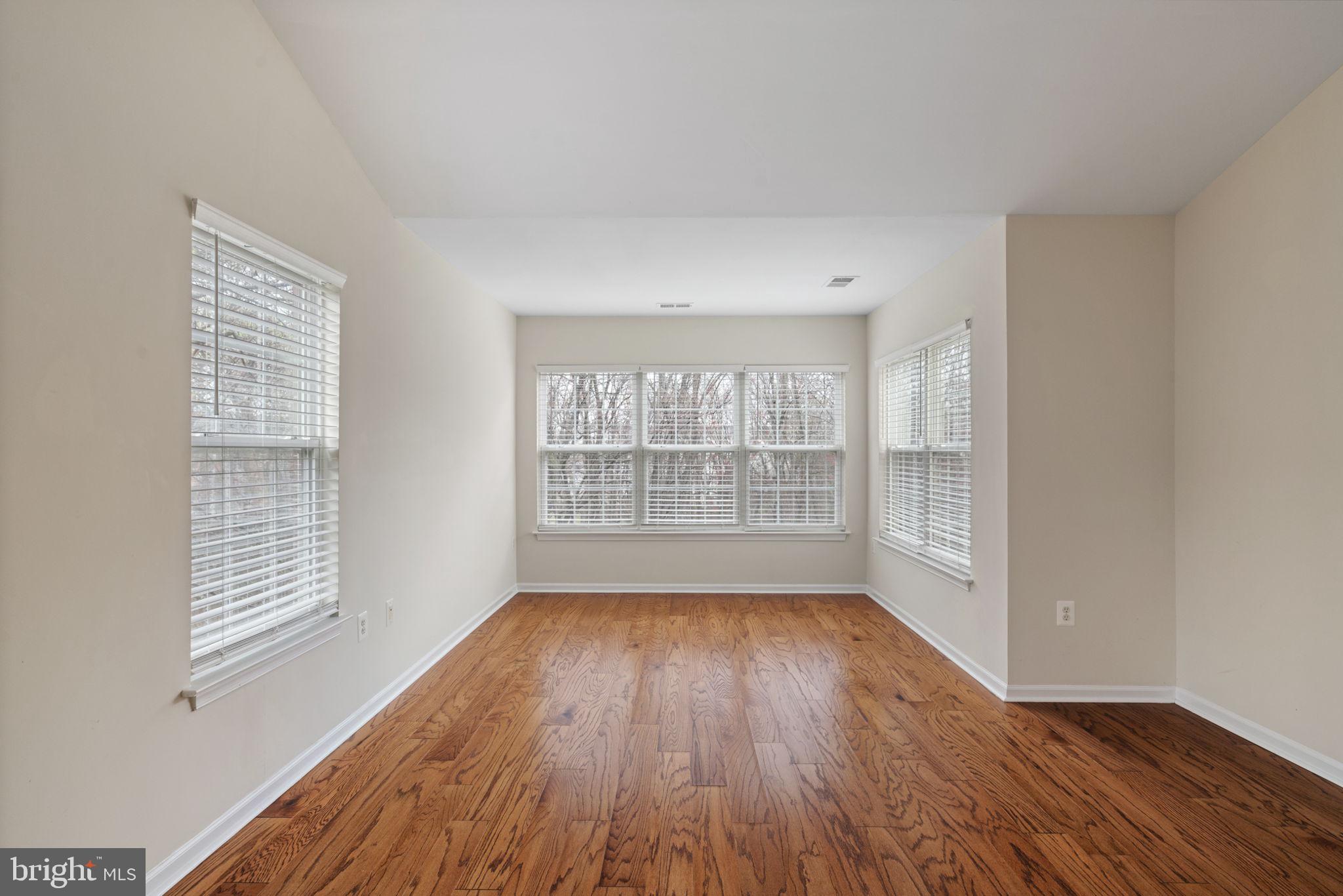 7315 Hampton Manor Pl