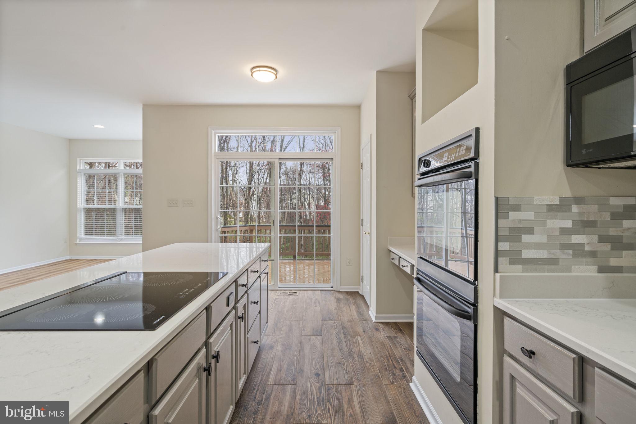 7315 Hampton Manor Pl