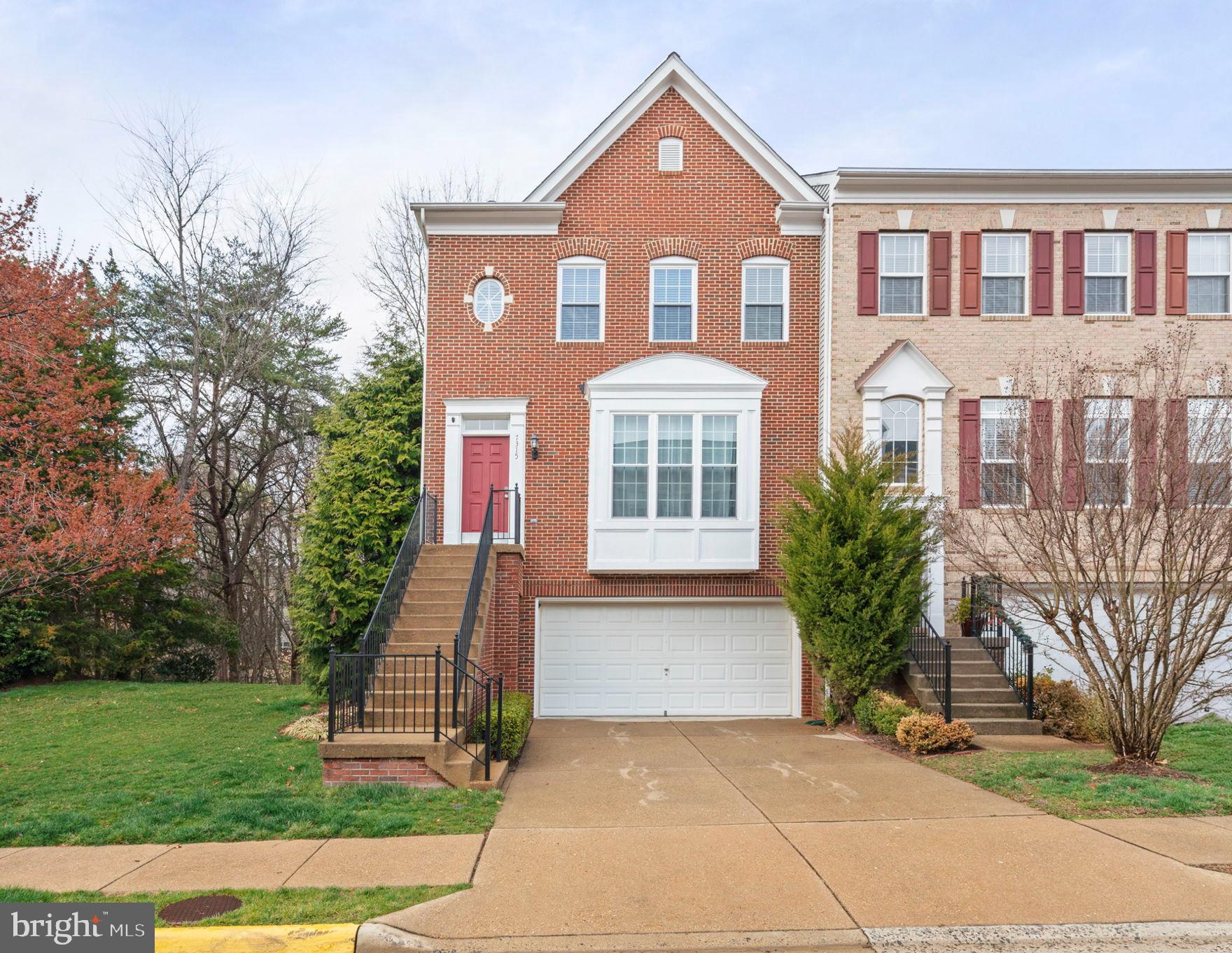 7315 Hampton Manor Pl