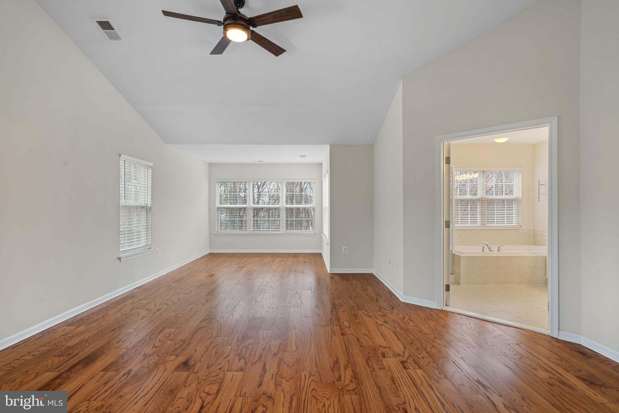 7315 Hampton Manor Pl