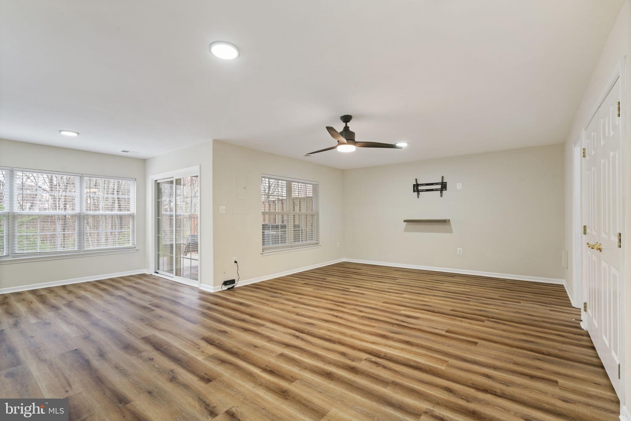 7315 Hampton Manor Pl