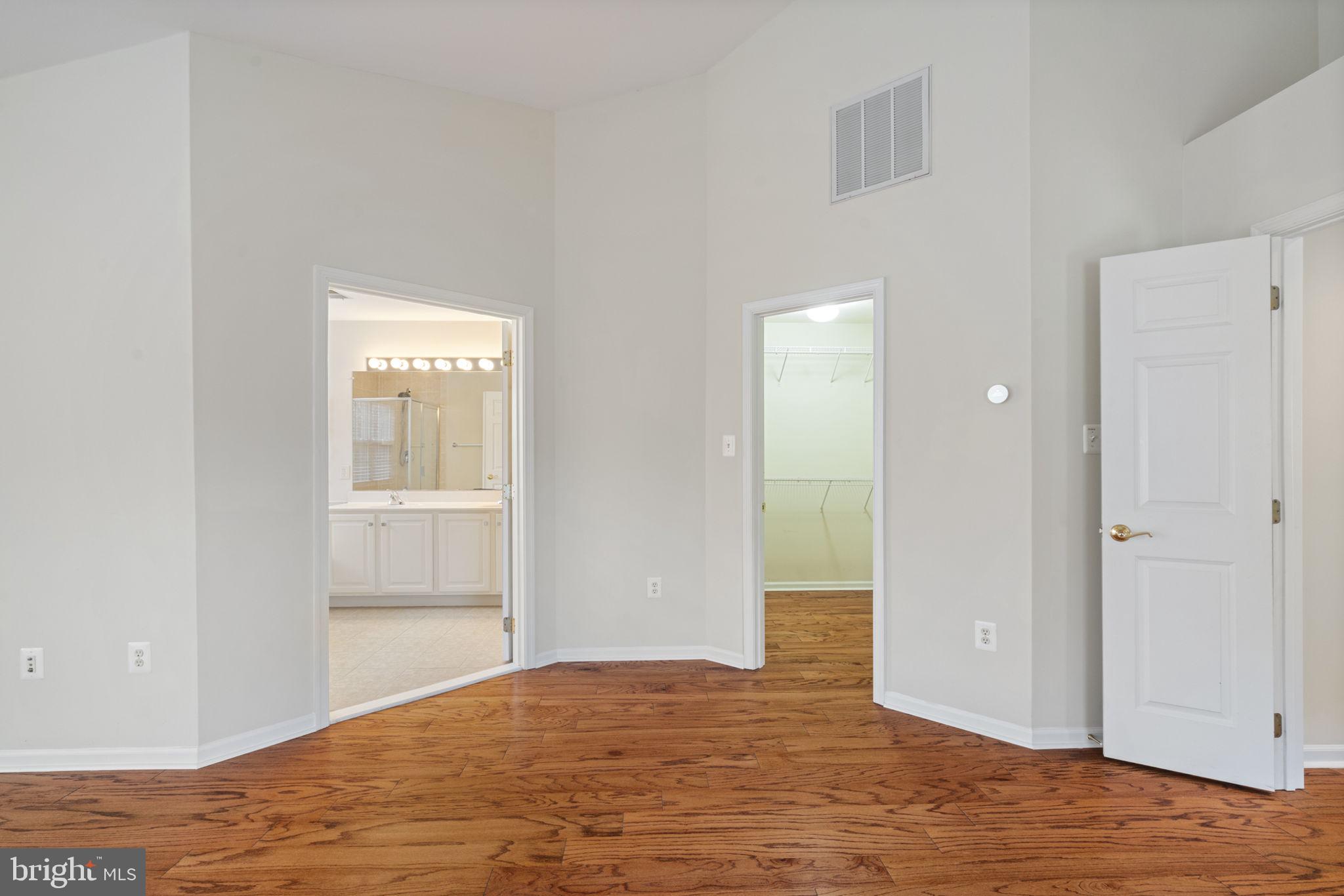 7315 Hampton Manor Pl