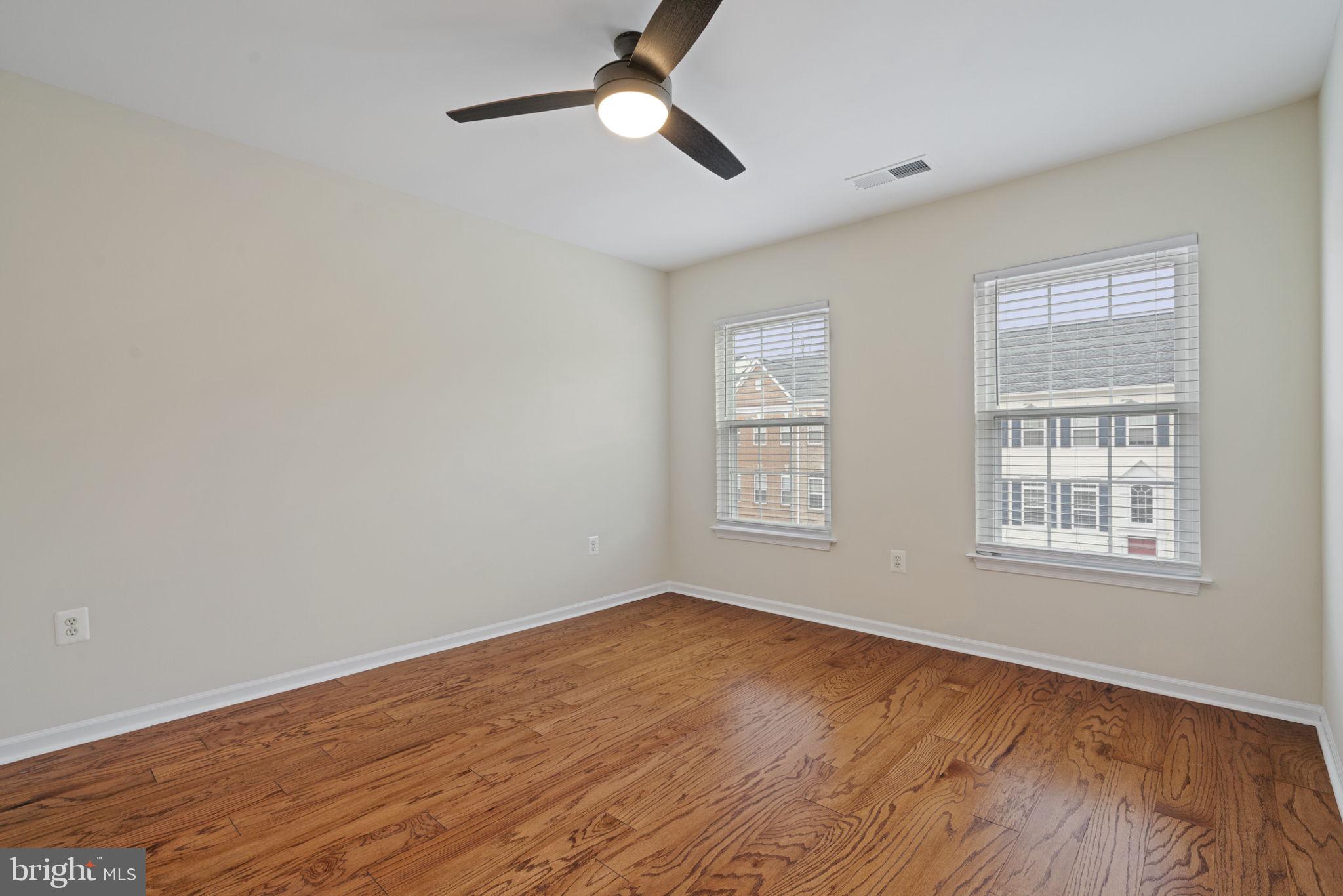 7315 Hampton Manor Pl