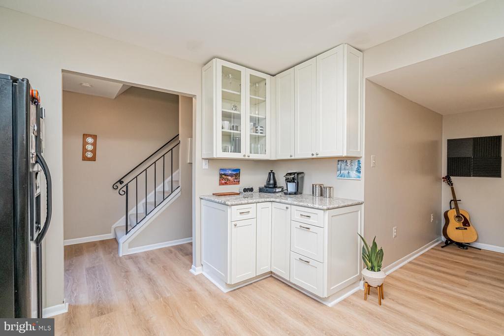 1016 Queens Ct