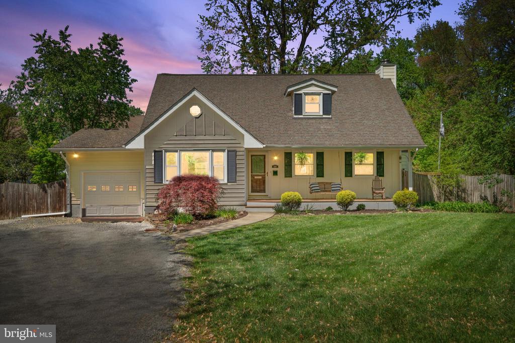 1128 Alden Rd