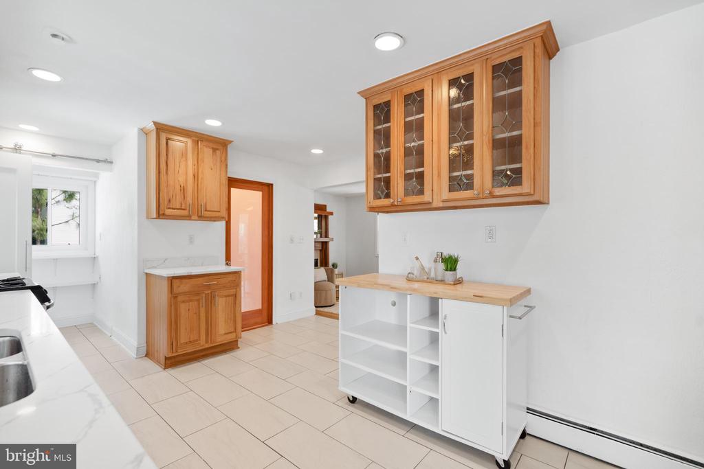 1128 Alden Rd