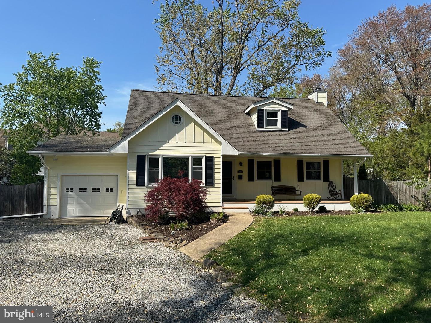 1128 Alden Rd