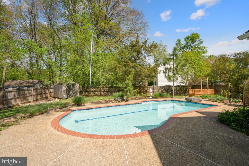1128 Alden Rd