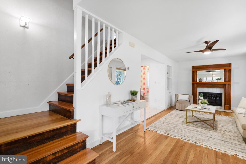 1128 Alden Rd