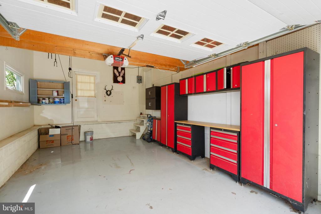 1128 Alden Rd