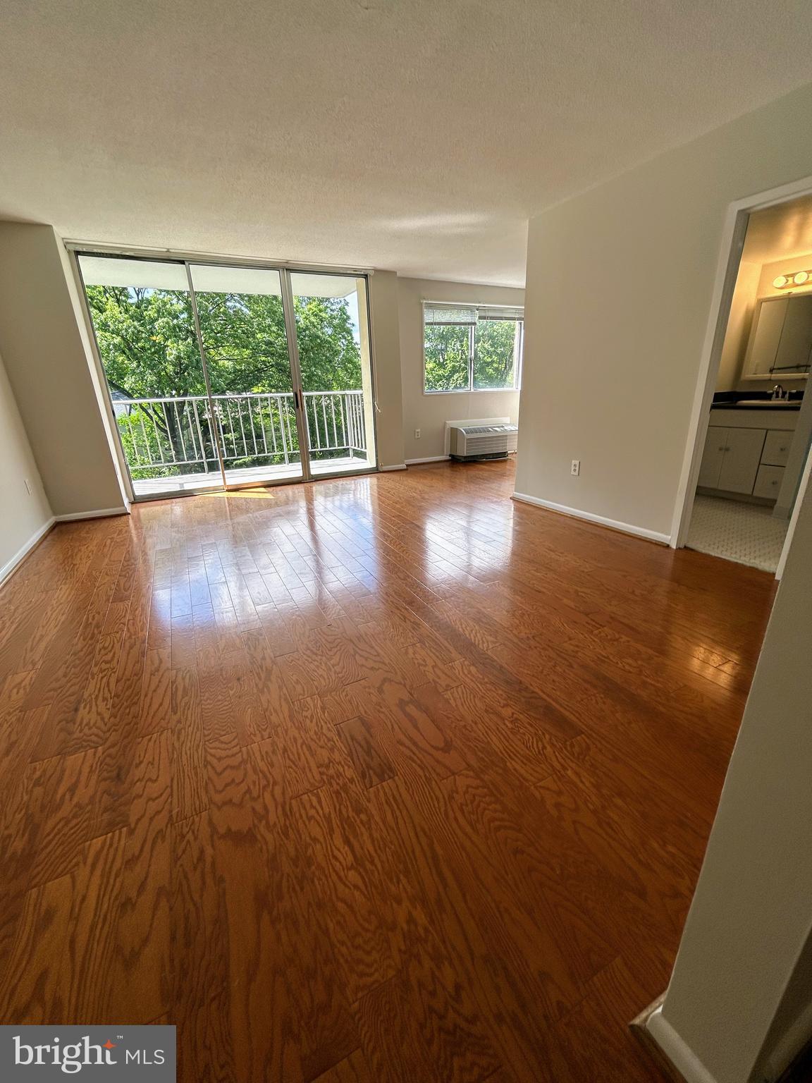 2059 HUNTINGTON AVE #500