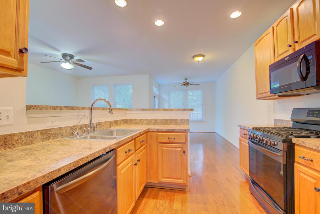 3388 Beechcliff Dr